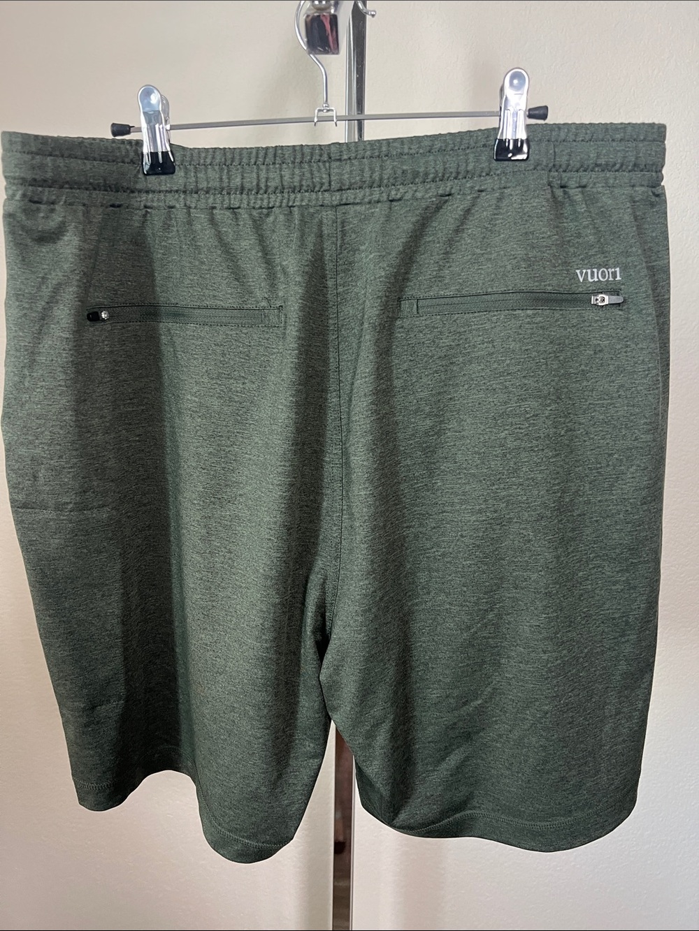 Vuori Sunday Performance Short Olive Green Heather size XXL - Picture 4 of 6
